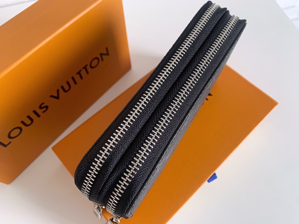 LVコピーウォレット背面デザイン